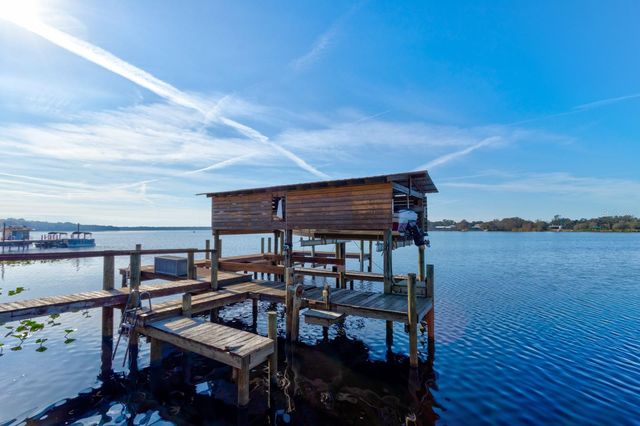 1480 LAKEVIEW DRIVE, Deland, FL 32720