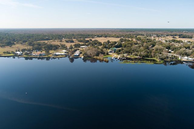 1480 LAKEVIEW DRIVE, Deland, FL 32720