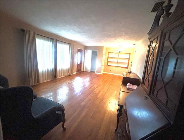 347 S 2ND STREET, Eagle Lake, FL 33839