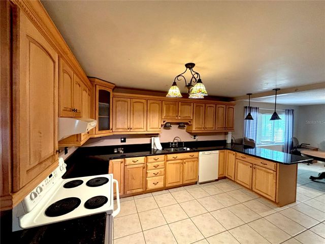 347 S 2ND STREET, Eagle Lake, FL 33839