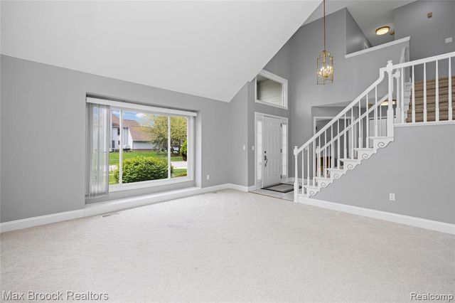 39456 Squire Road, Novi, MI 48375