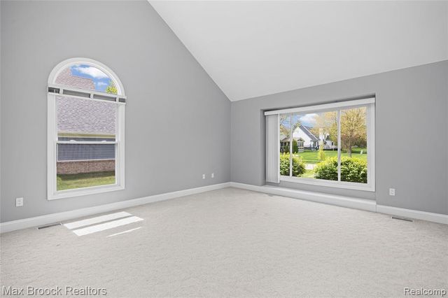 39456 Squire Road, Novi, MI 48375