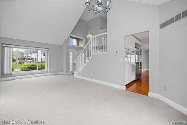 39456 Squire Road, Novi, MI 48375