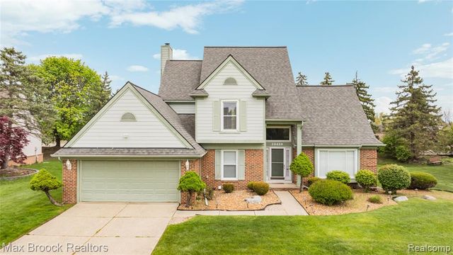 39456 Squire Road, Novi, MI 48375