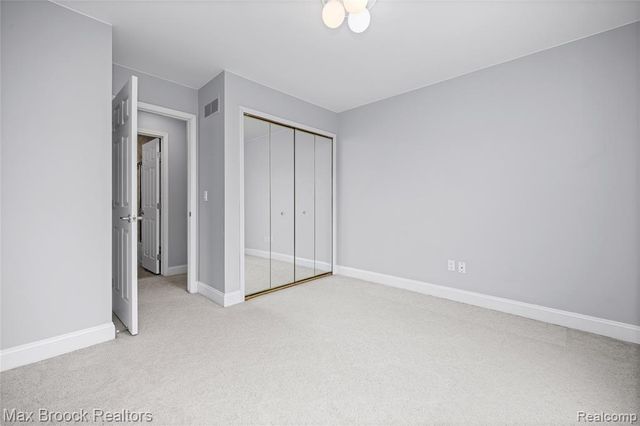 39456 Squire Road, Novi, MI 48375