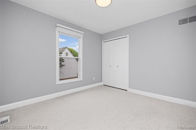 39456 Squire Road, Novi, MI 48375