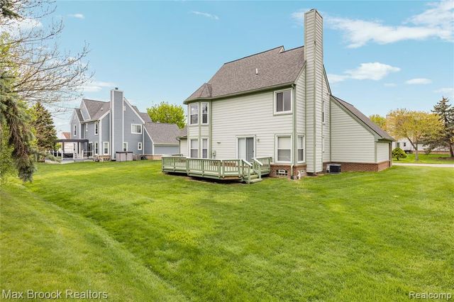 39456 Squire Road, Novi, MI 48375