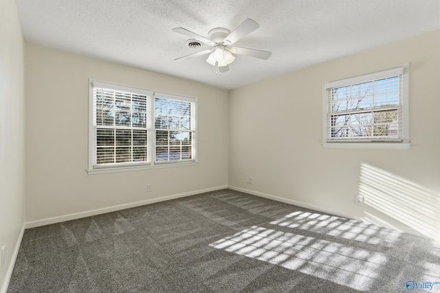 11303 SW Mountaincrest Drive SE, Huntsville, AL 35803