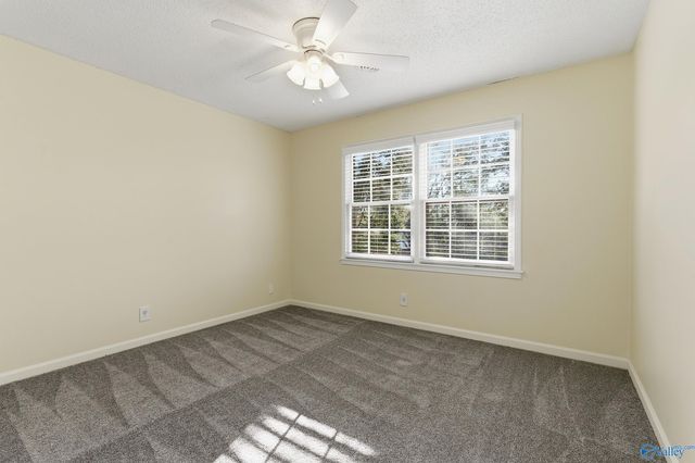 11303 SW Mountaincrest Drive SE, Huntsville, AL 35803