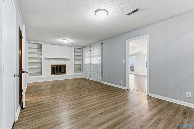 11303 SW Mountaincrest Drive SE, Huntsville, AL 35803