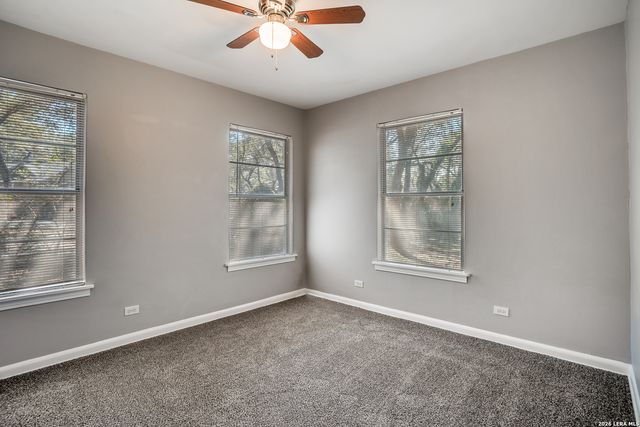 102 KRAMERIA DR, Castle Hills, TX 78213