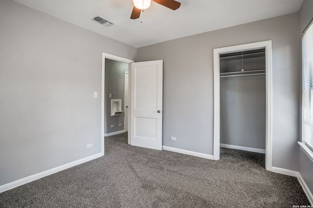 102 KRAMERIA DR, Castle Hills, TX 78213