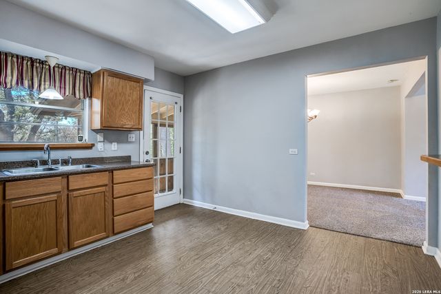 102 KRAMERIA DR, Castle Hills, TX 78213