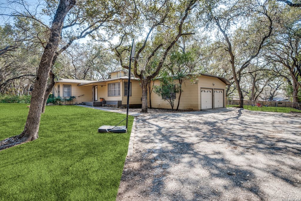 102 KRAMERIA DR, Castle Hills, TX 78213