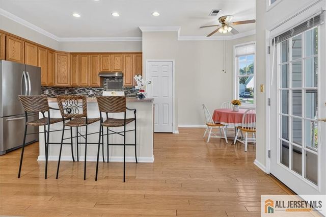 4 Spraul Lane, Cranbury, NJ 08512