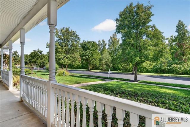 4 Spraul Lane, Cranbury, NJ 08512