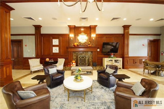 4 Spraul Lane, Cranbury, NJ 08512