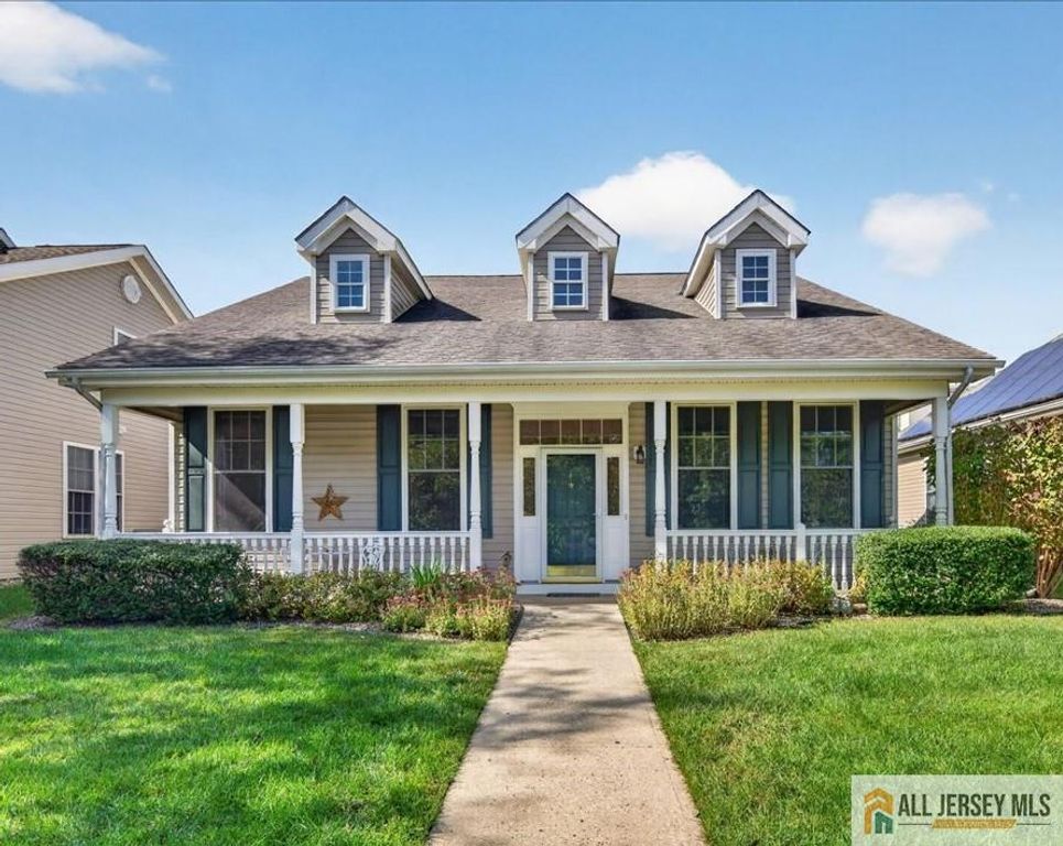4 Spraul Lane, Cranbury, NJ 08512