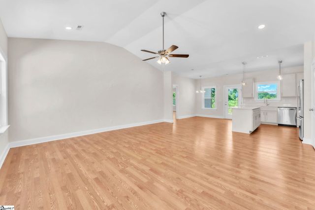 5138 N Old Laurens Road, Gray Court, SC 29645