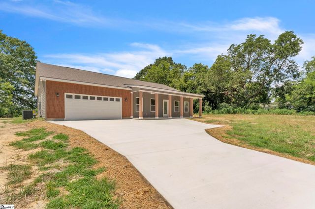 5138 N Old Laurens Road, Gray Court, SC 29645