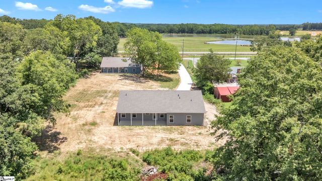 5138 N Old Laurens Road, Gray Court, SC 29645