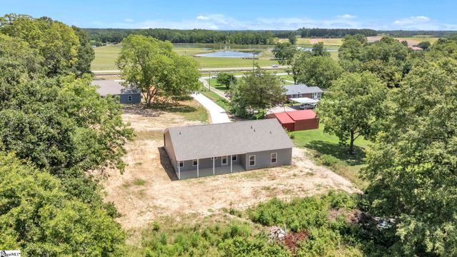 5138 N Old Laurens Road, Gray Court, SC 29645