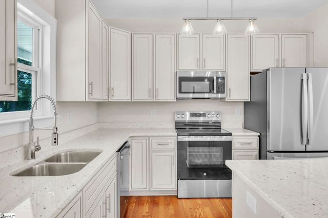 5138 N Old Laurens Road, Gray Court, SC 29645