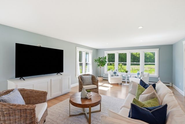 300 Gannett Rd, Scituate, MA 02066