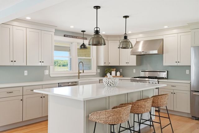 300 Gannett Rd, Scituate, MA 02066