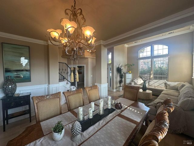 6260 CARMEL Dr, Redding, CA 96003