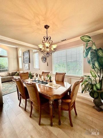 6260 CARMEL Dr, Redding, CA 96003