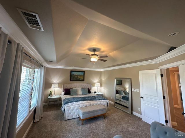 6260 CARMEL Dr, Redding, CA 96003