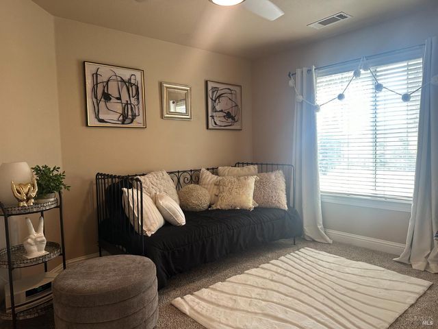 6260 CARMEL Dr, Redding, CA 96003