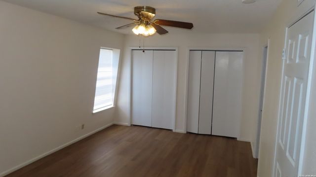 4004 MOUNT LAUREL DR, San Antonio, TX 78240