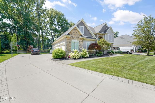 7559 Olympic Parkway, Sylvania, OH 43560