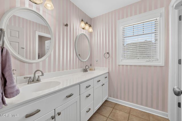 7559 Olympic Parkway, Sylvania, OH 43560