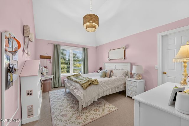 7559 Olympic Parkway, Sylvania, OH 43560