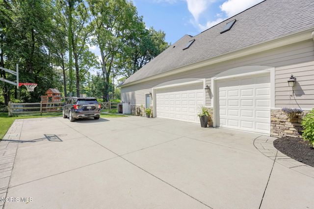 7559 Olympic Parkway, Sylvania, OH 43560