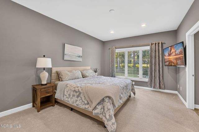 7559 Olympic Parkway, Sylvania, OH 43560