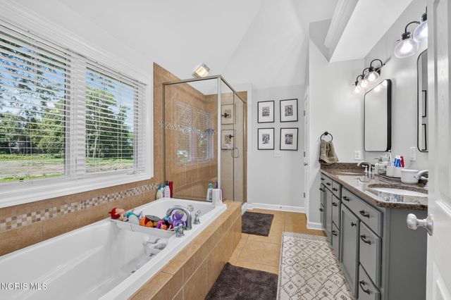 7559 Olympic Parkway, Sylvania, OH 43560