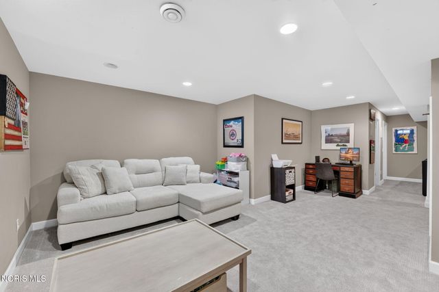 7559 Olympic Parkway, Sylvania, OH 43560