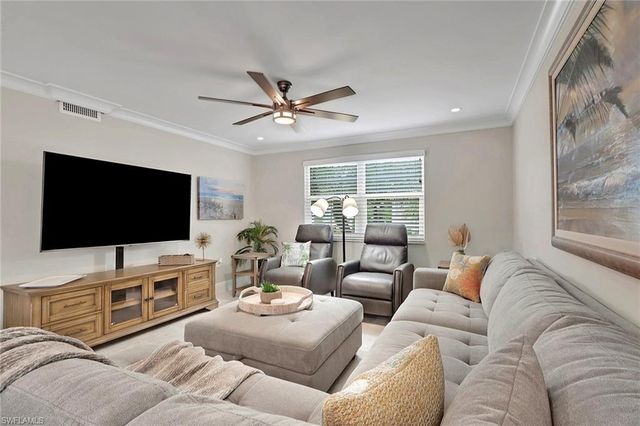 642 12th AVE S, Naples, FL 34102