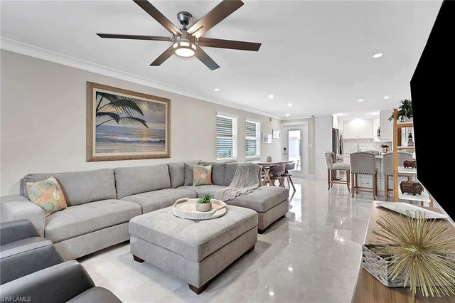 642 12th AVE S, Naples, FL 34102