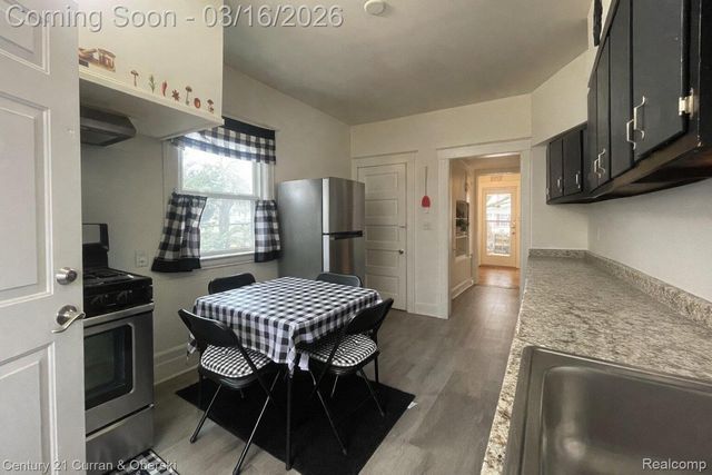 162 Perkins Street, Pontiac, MI 48342