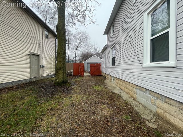 162 Perkins Street, Pontiac, MI 48342