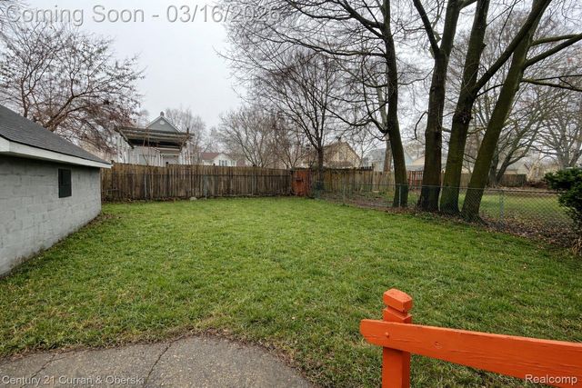 162 Perkins Street, Pontiac, MI 48342