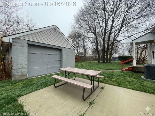 162 Perkins Street, Pontiac, MI 48342