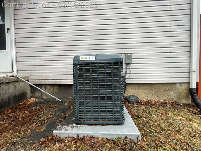 162 Perkins Street, Pontiac, MI 48342