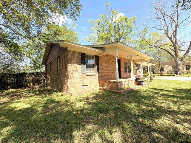 409 E Main, Omaha, TX 75571