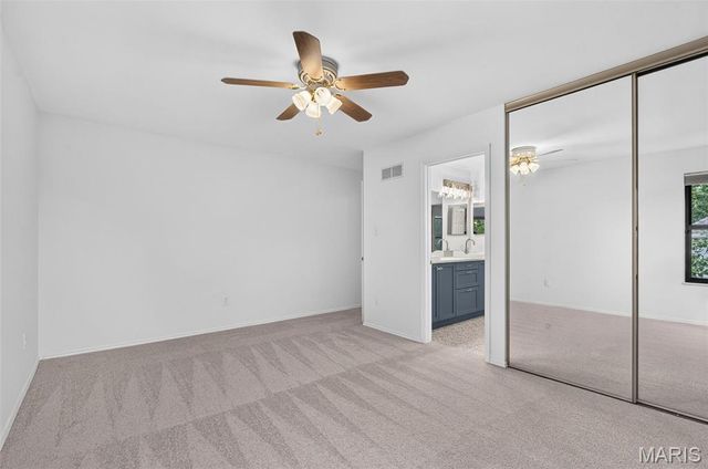440 Meramec Way, St Charles, MO 63303